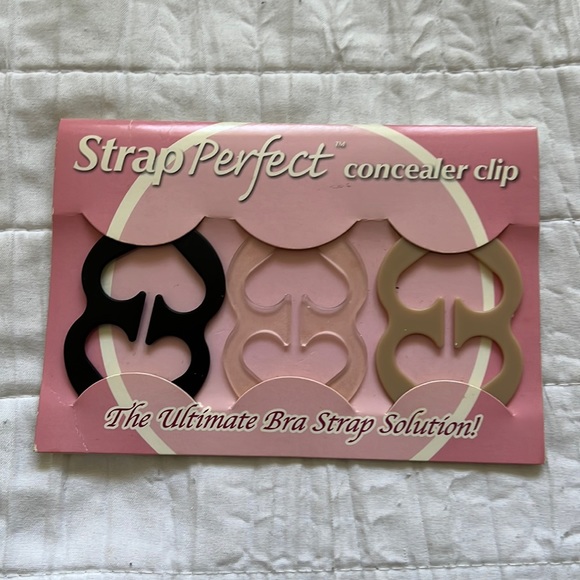 Strap Perfect Concealer Clip - set of 3 - Picture 1 of 2